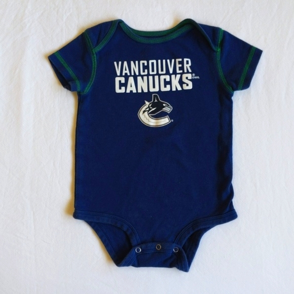 NHL Vancouver Canucks short sleeve bodysuit diaper shirt 18 months baby unisex - Picture 1 of 5